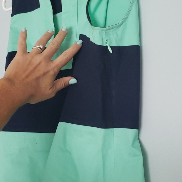 EUC Sail to Sable Navy & Mint Classic Tunic Dress - Picture 3 of 4